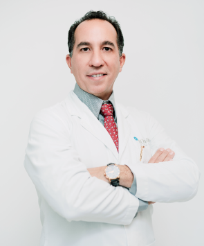 Dr. Marcelo Velit
